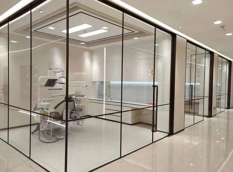Glass partitions in modern workplaces
