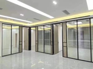 Office glass partition wall with built-in blinds
